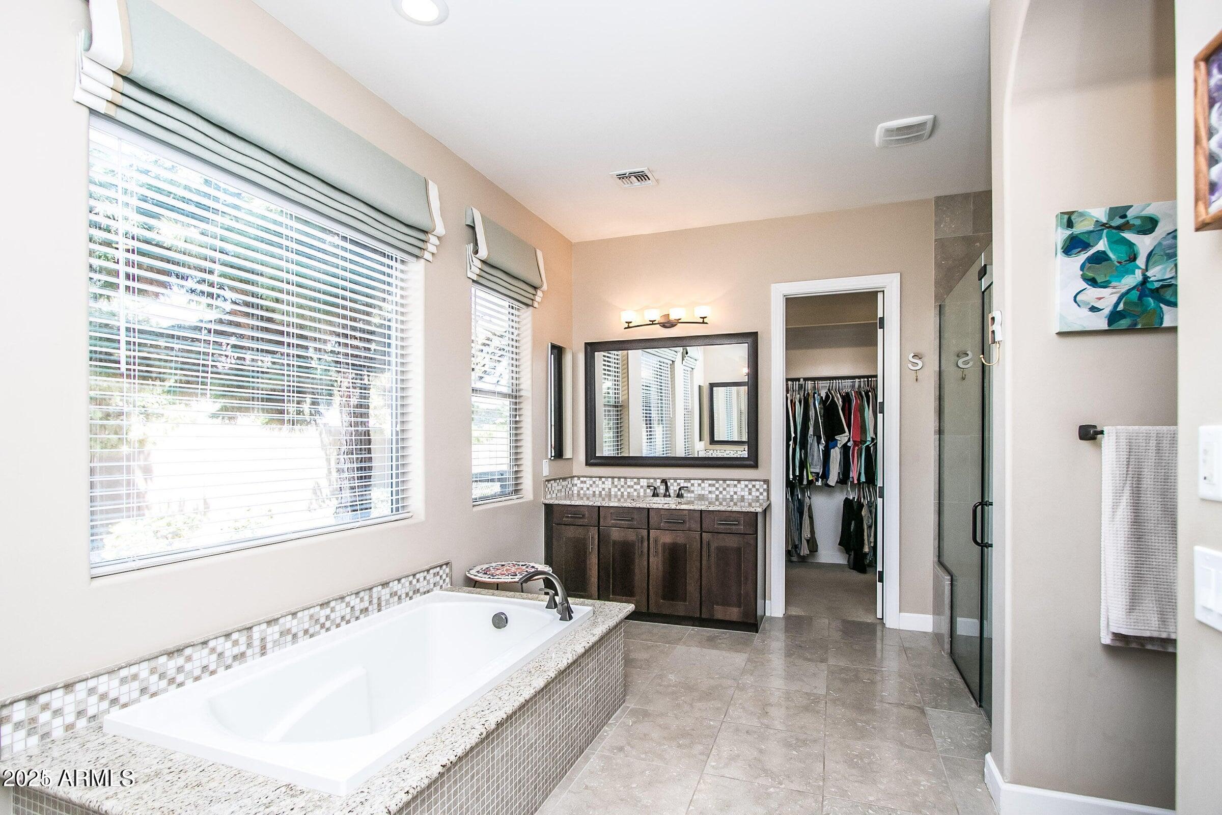 3009 E VALENCIA Drive