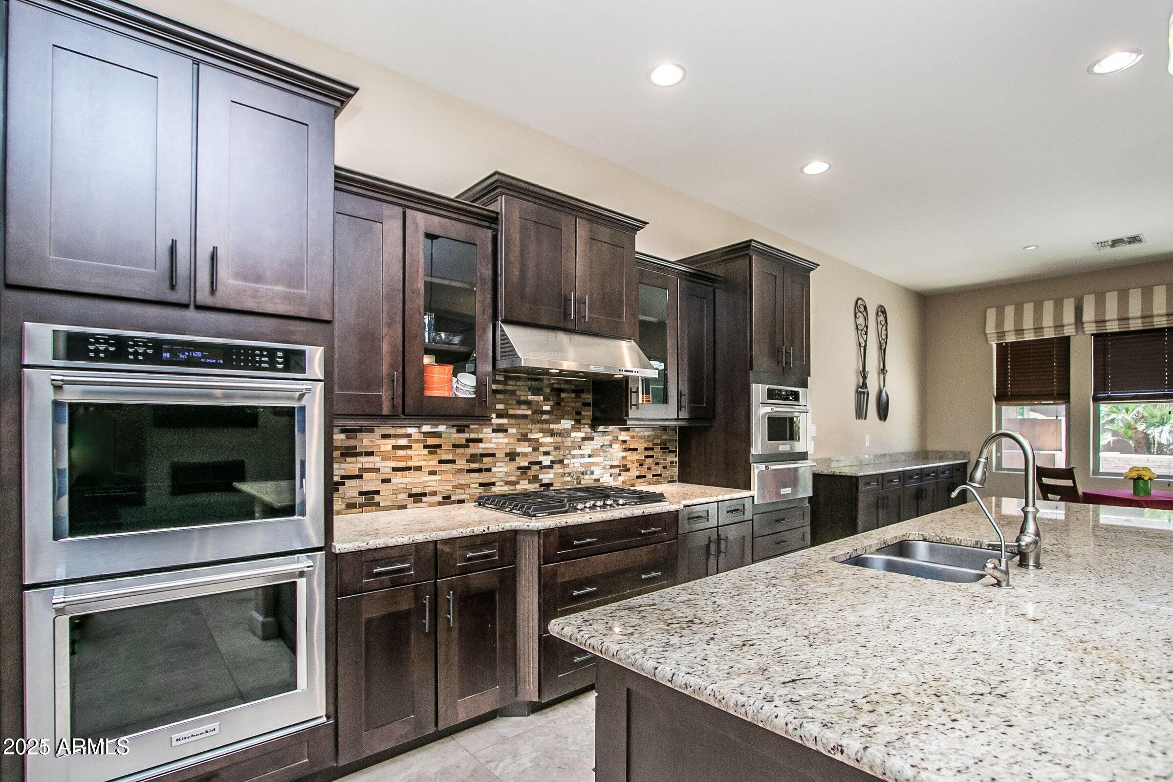 3009 E VALENCIA Drive