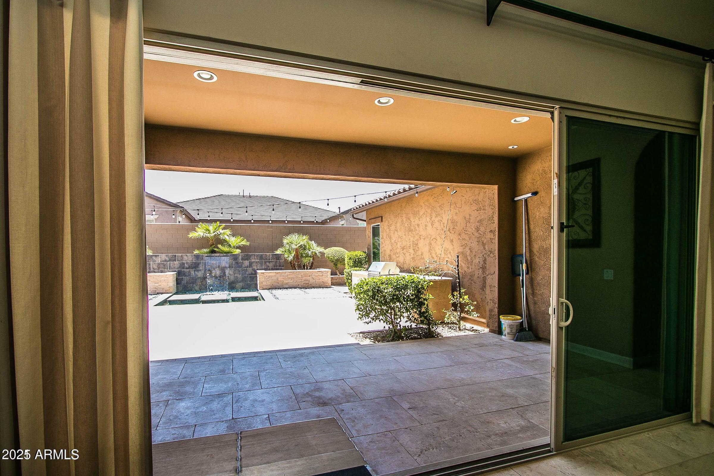 3009 E VALENCIA Drive