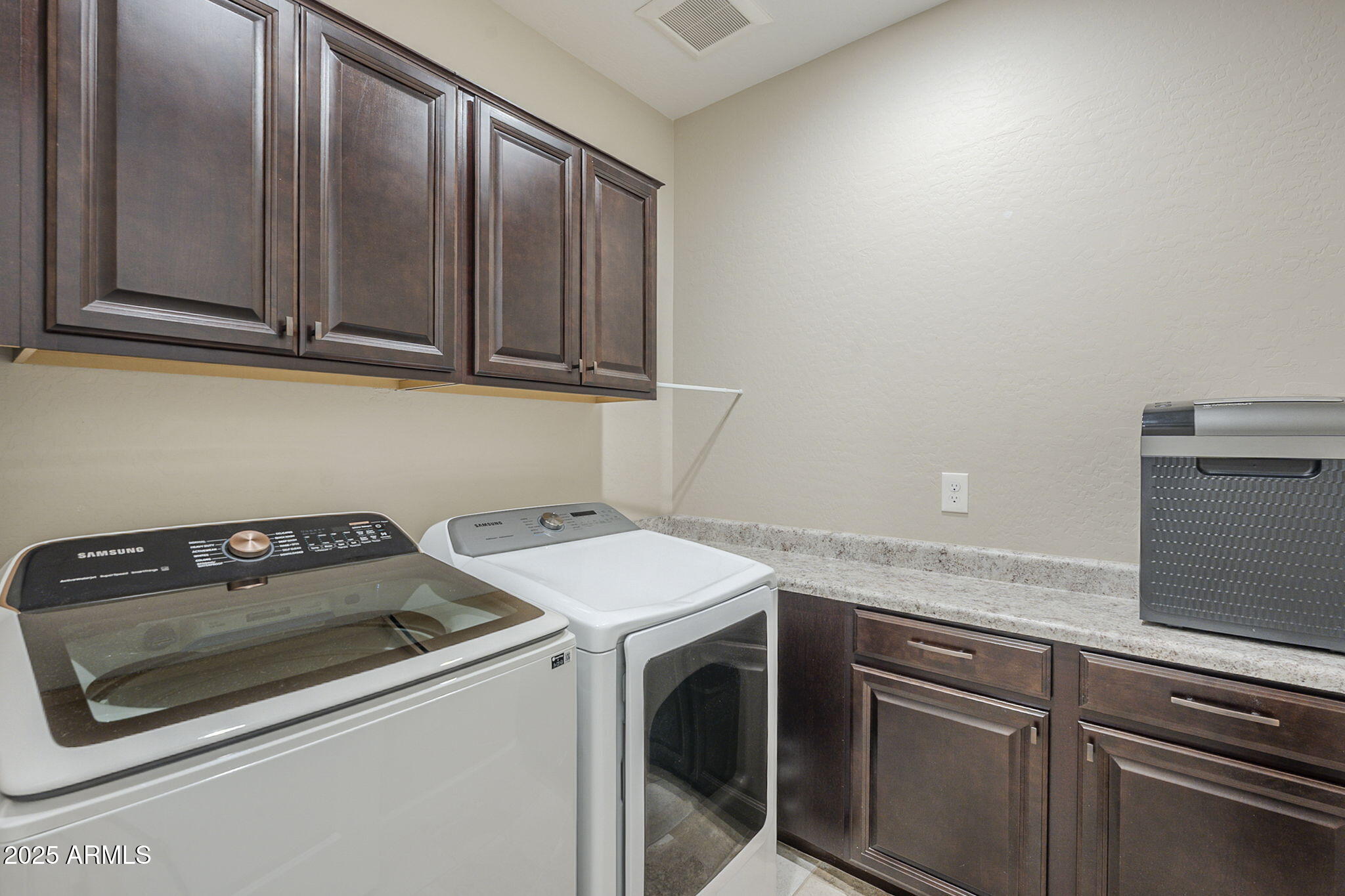 20760 W MINNEZONA Avenue, Buckeye