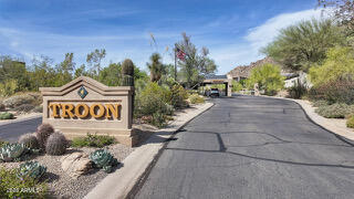 25555 N WINDY WALK Drive 77