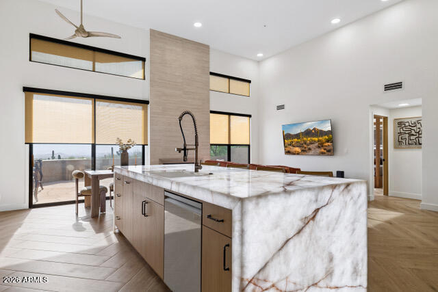 25555 N WINDY WALK Drive 77