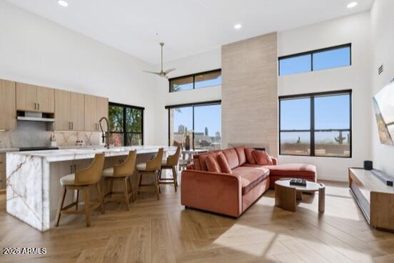 25555 N WINDY WALK Drive 77