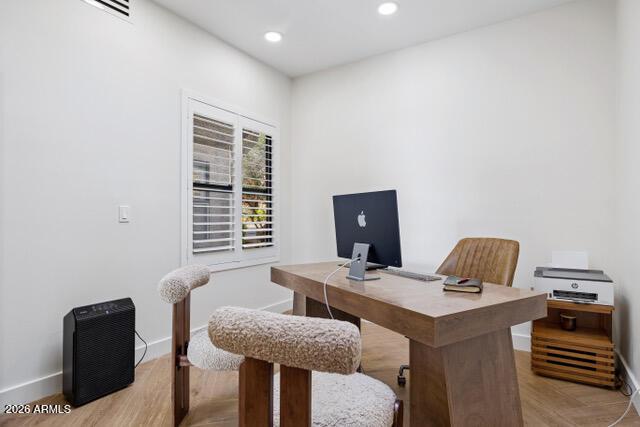 25555 N WINDY WALK Drive 77