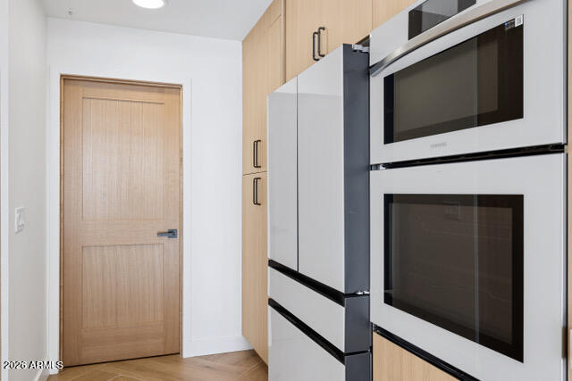 25555 N WINDY WALK Drive 77