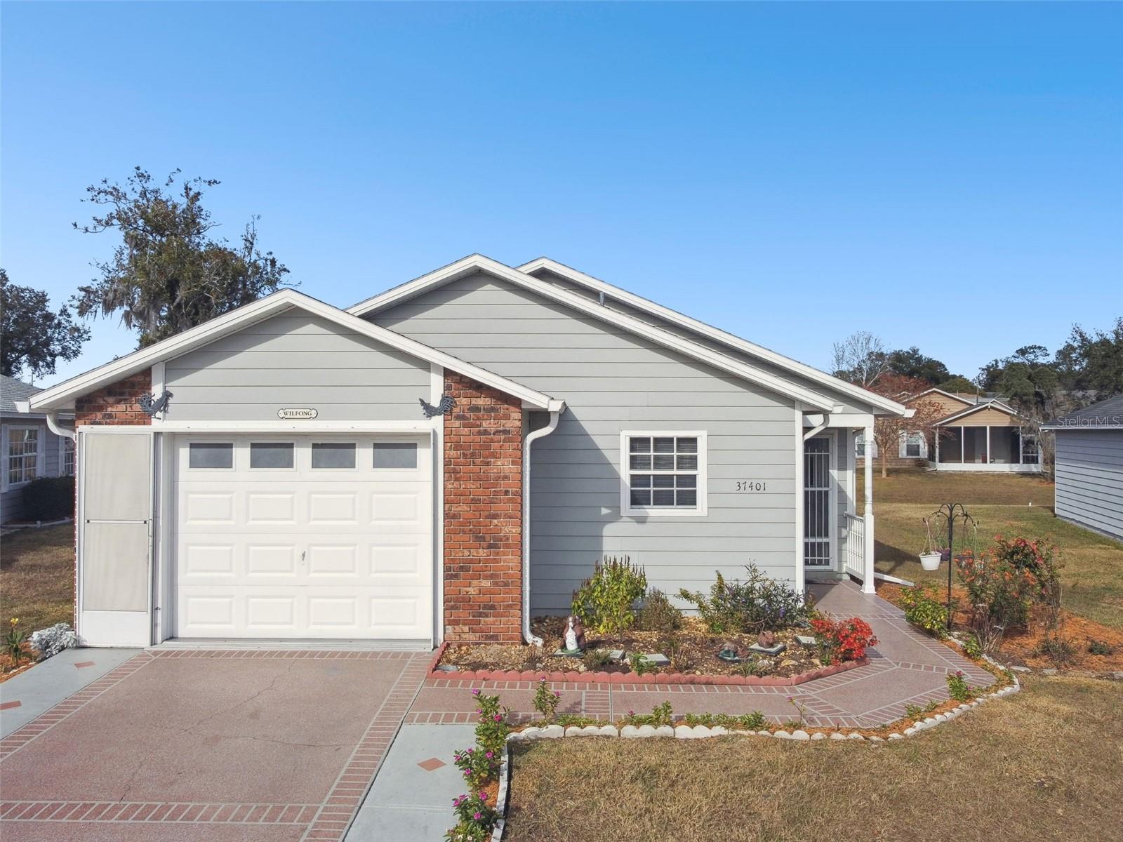 37401 WEDGEWOOD DR