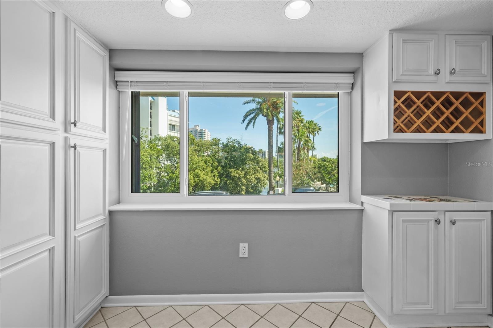 101 MARINA DEL REY CT