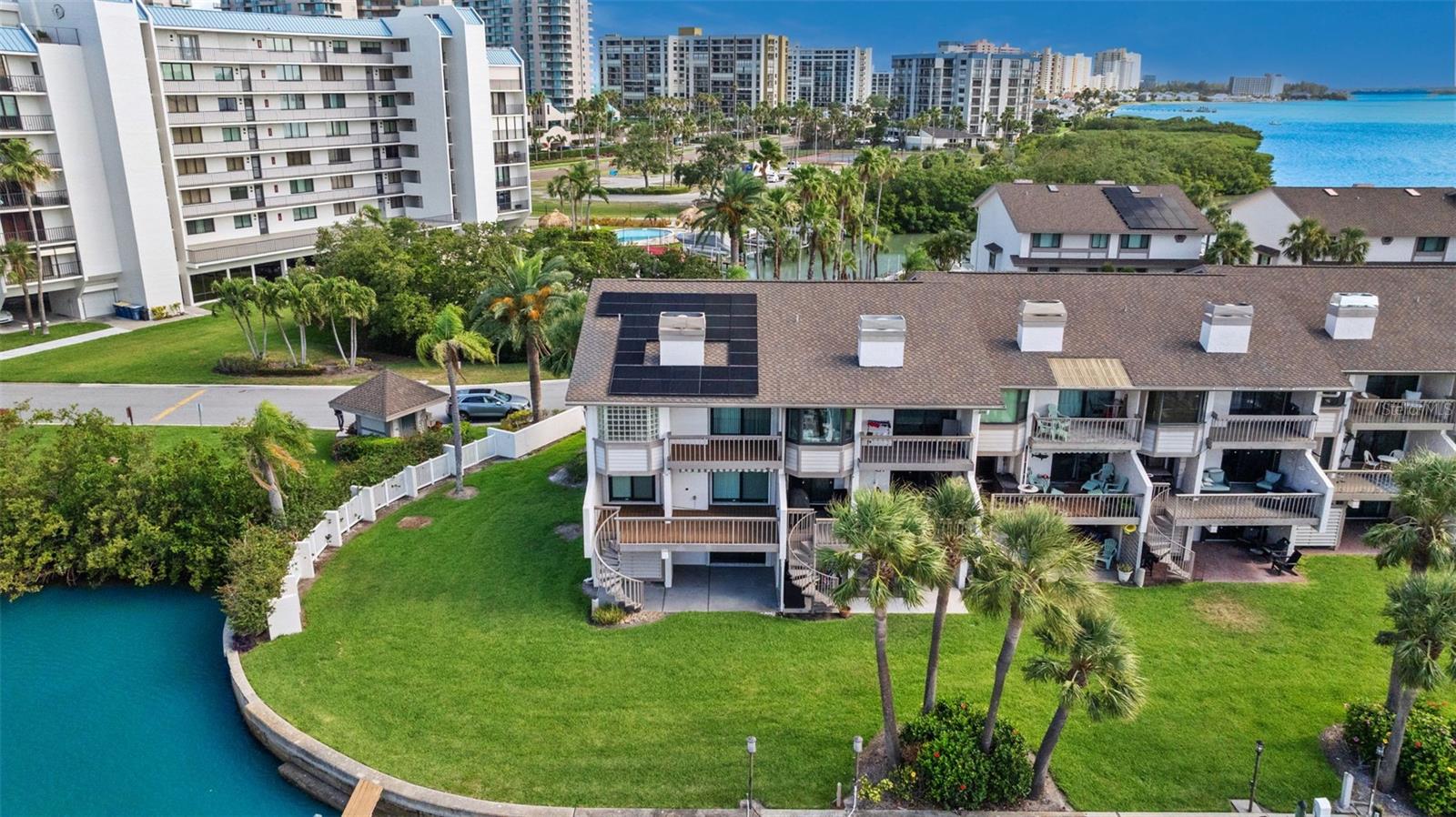 101 MARINA DEL REY CT