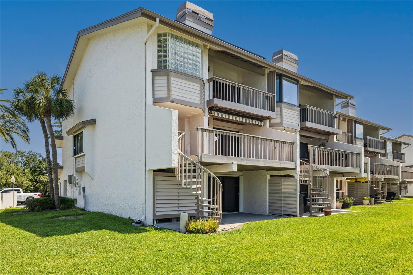 101 MARINA DEL REY CT