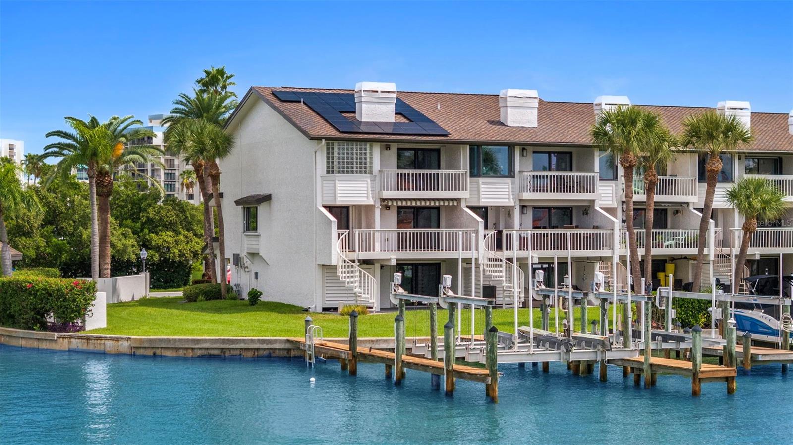 101 MARINA DEL REY CT