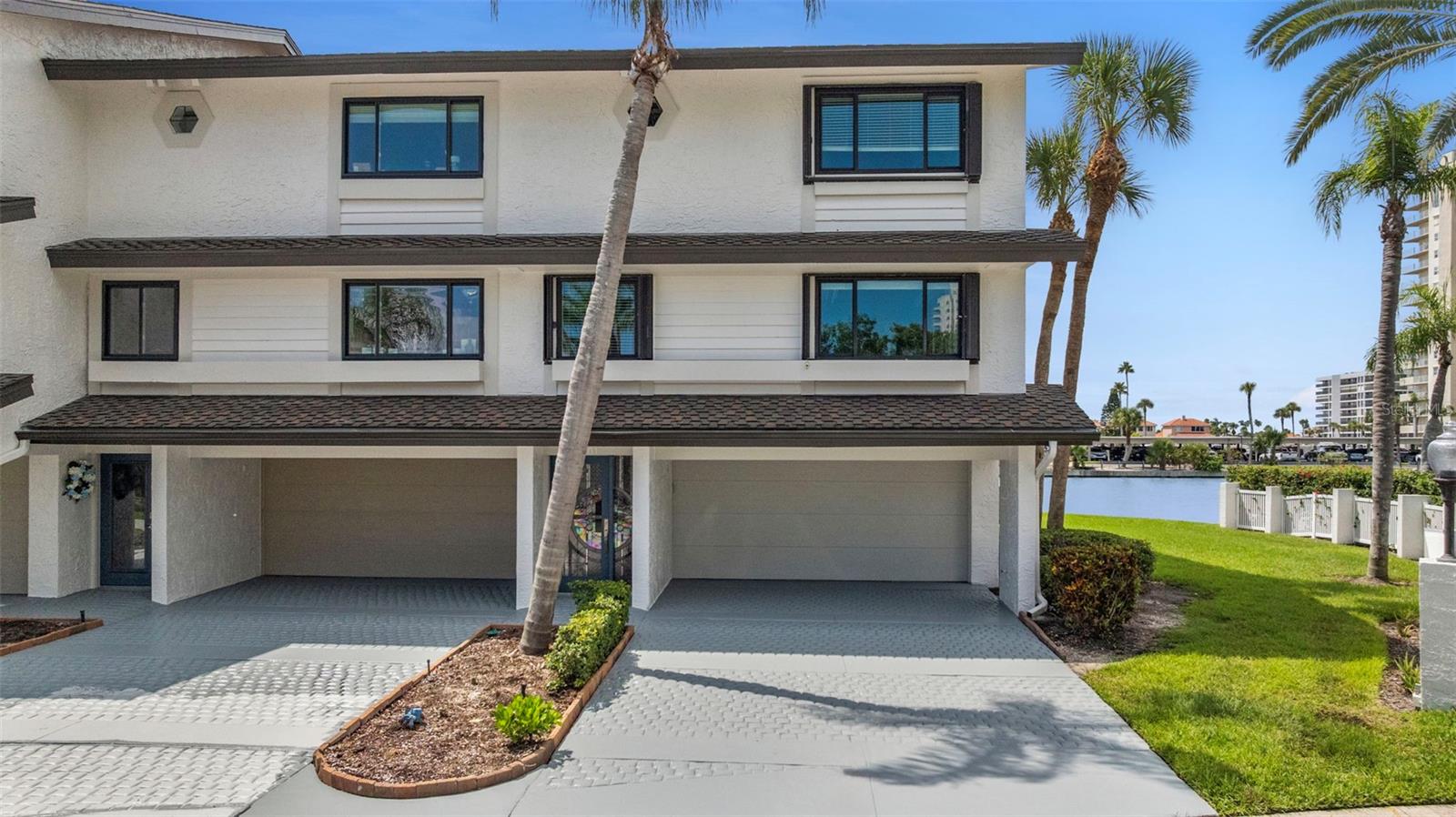 101 MARINA DEL REY CT