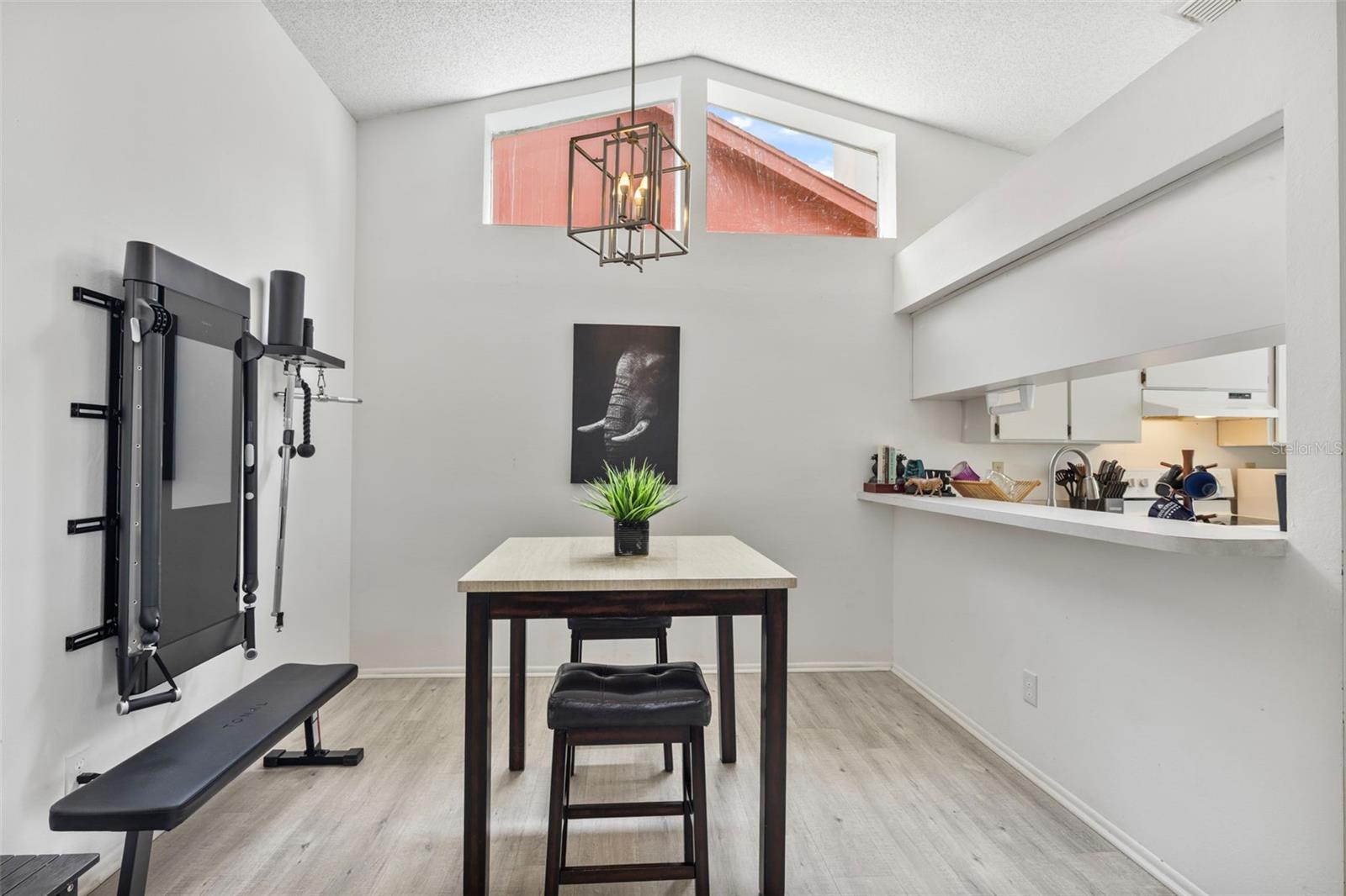 11613 SUNSHINE POND RD