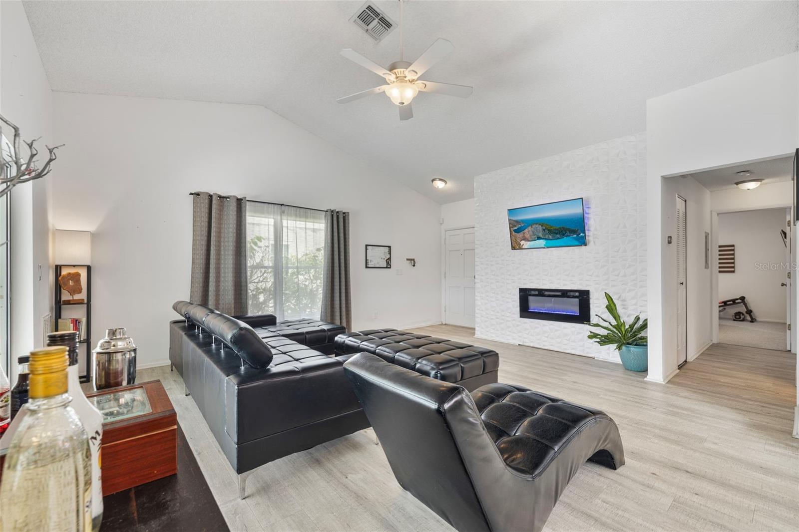 11613 SUNSHINE POND RD