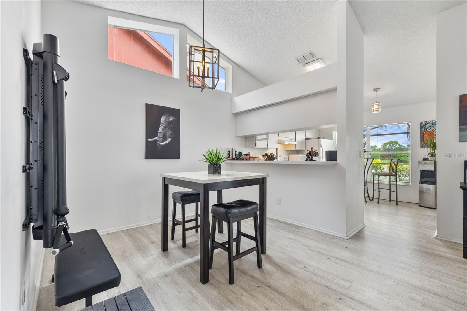 11613 SUNSHINE POND RD