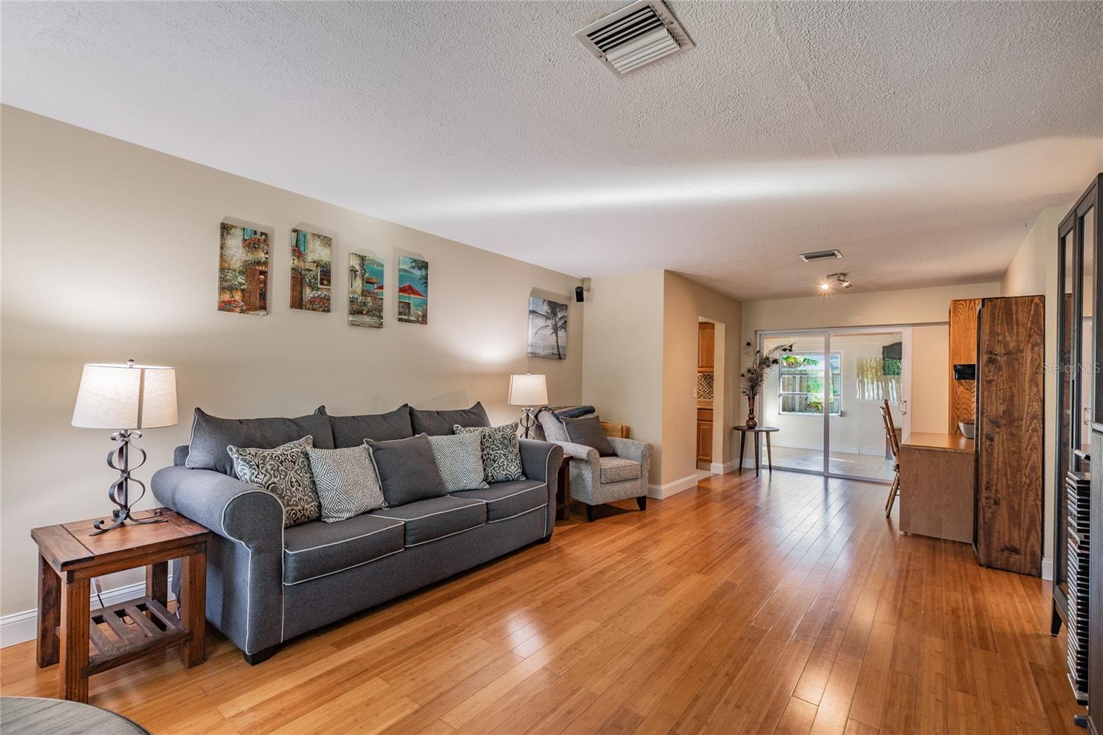 2718 KEENE PARK DR
