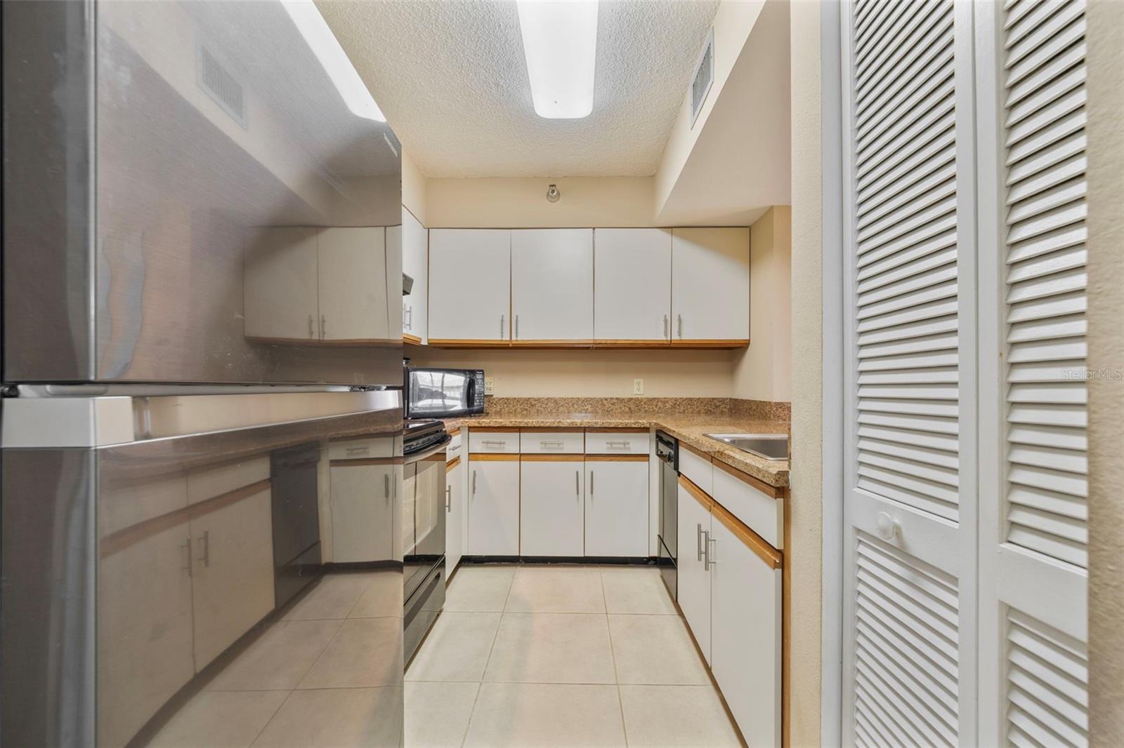 2333 FEATHER SOUND DRIVE #A409