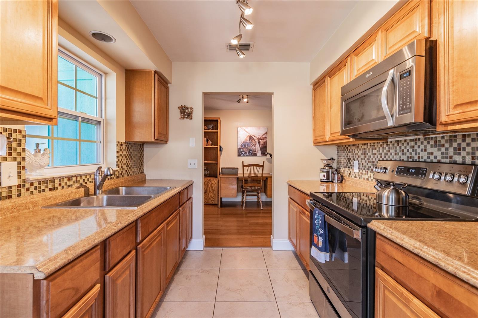 2718 KEENE PARK DR
