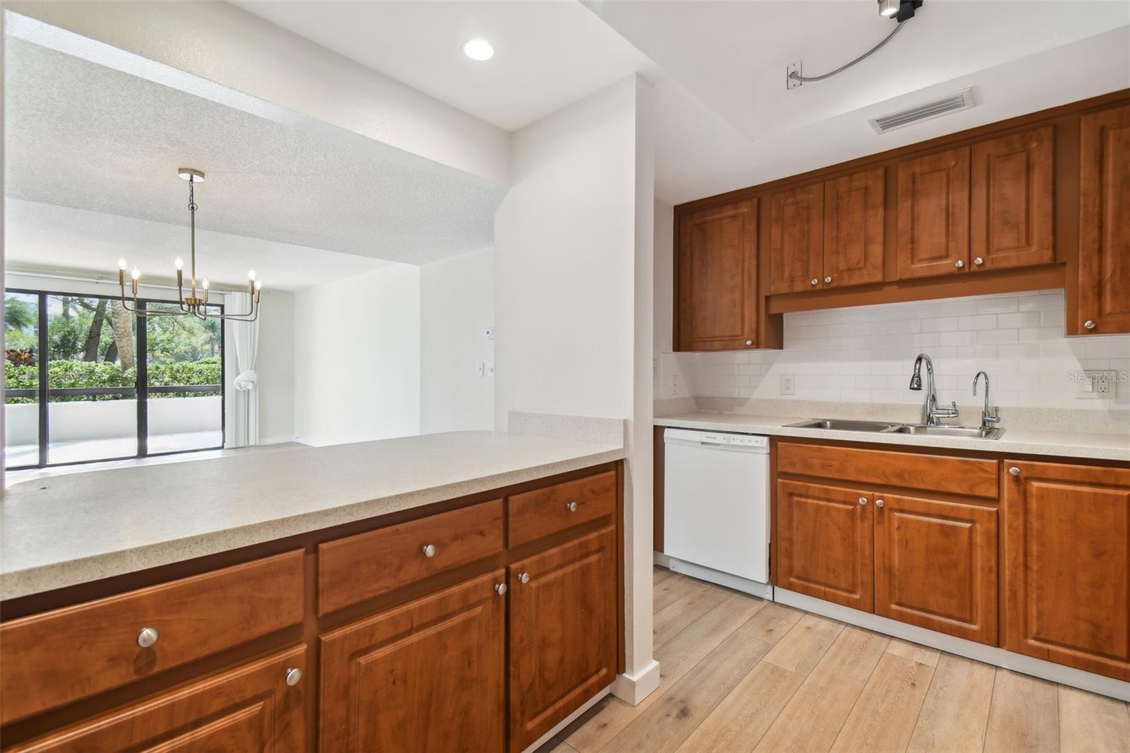 150 BELLEVIEW BLVD #102