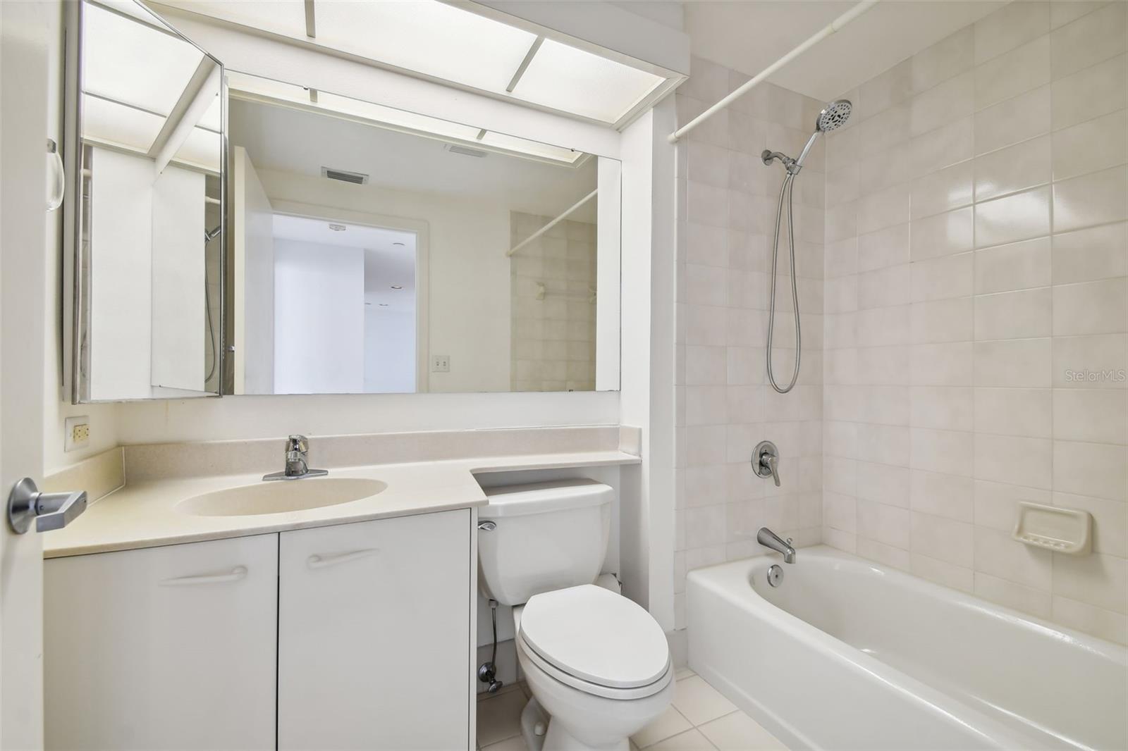 1540 GULF BLVD #1907