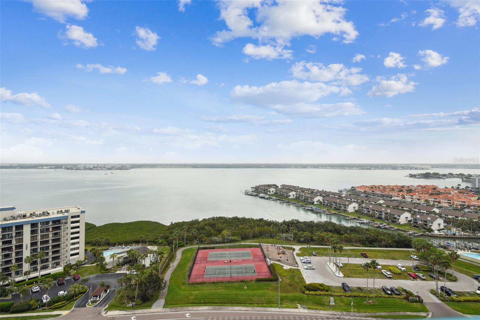 1540 GULF BLVD #1907