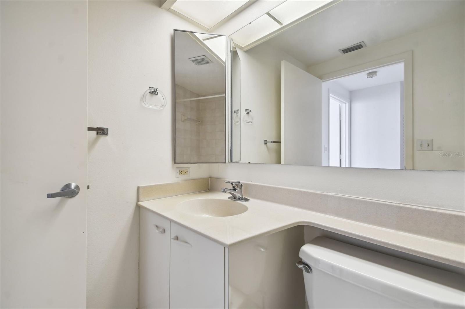 1540 GULF BLVD #1907