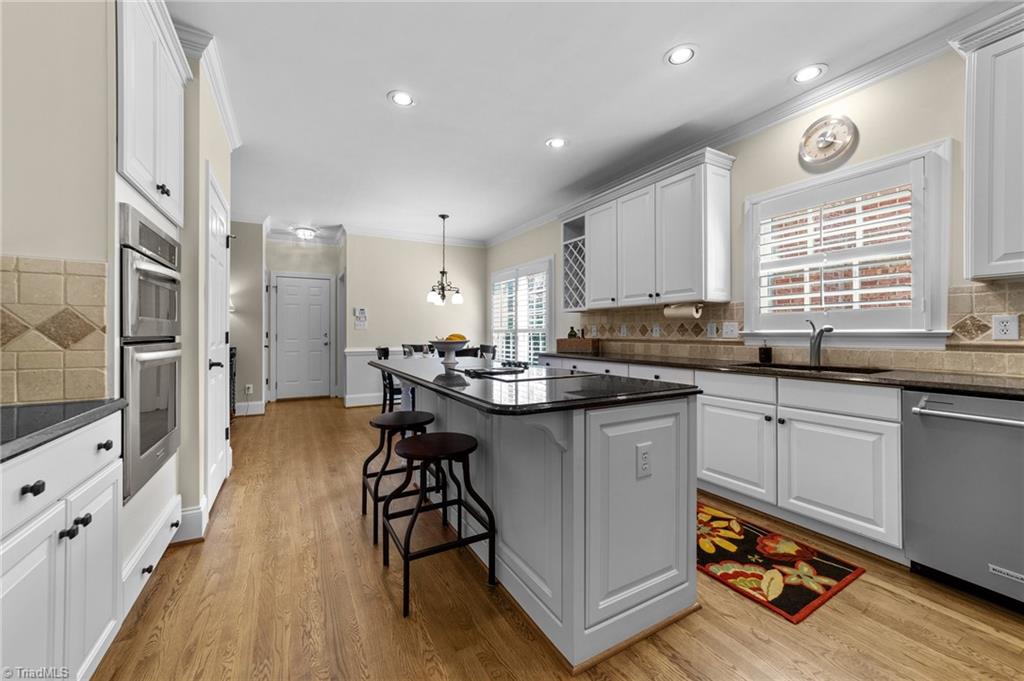 5010 Bearberry Point