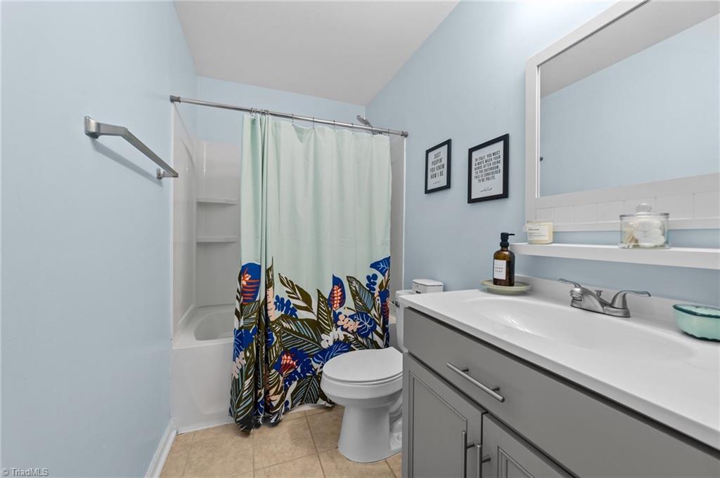 4111 Flowering Path Lane