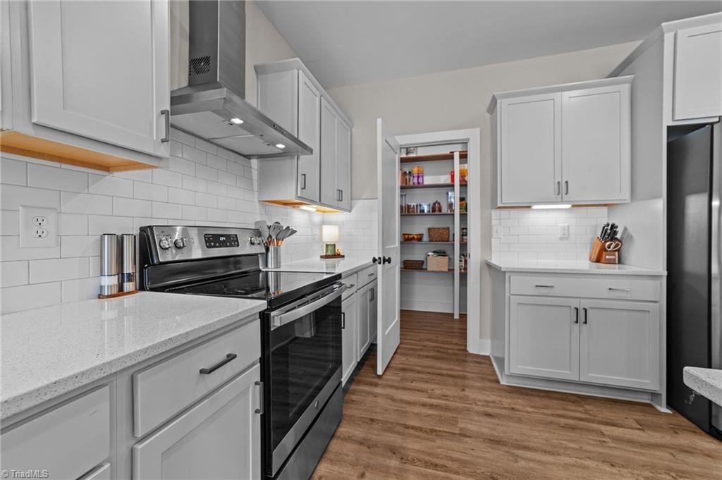 4009 Crimson Wood Court