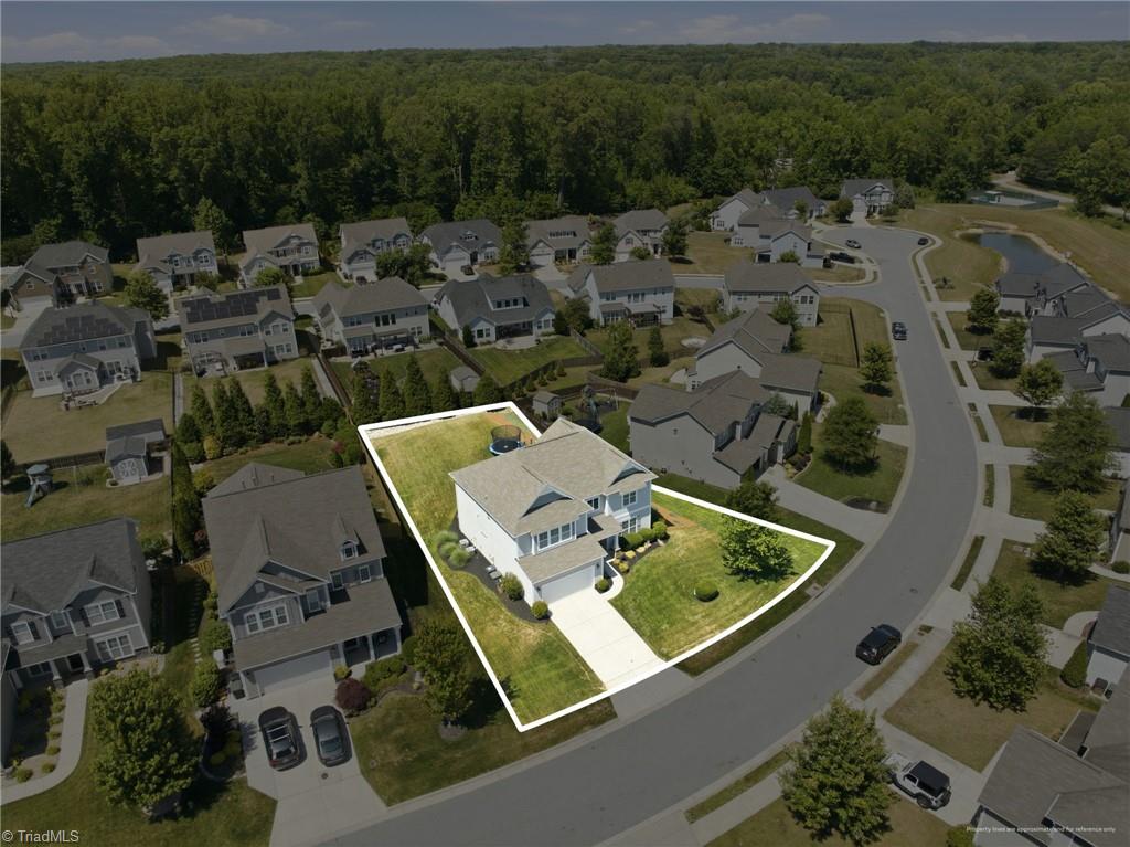 806 Blue Moon Court