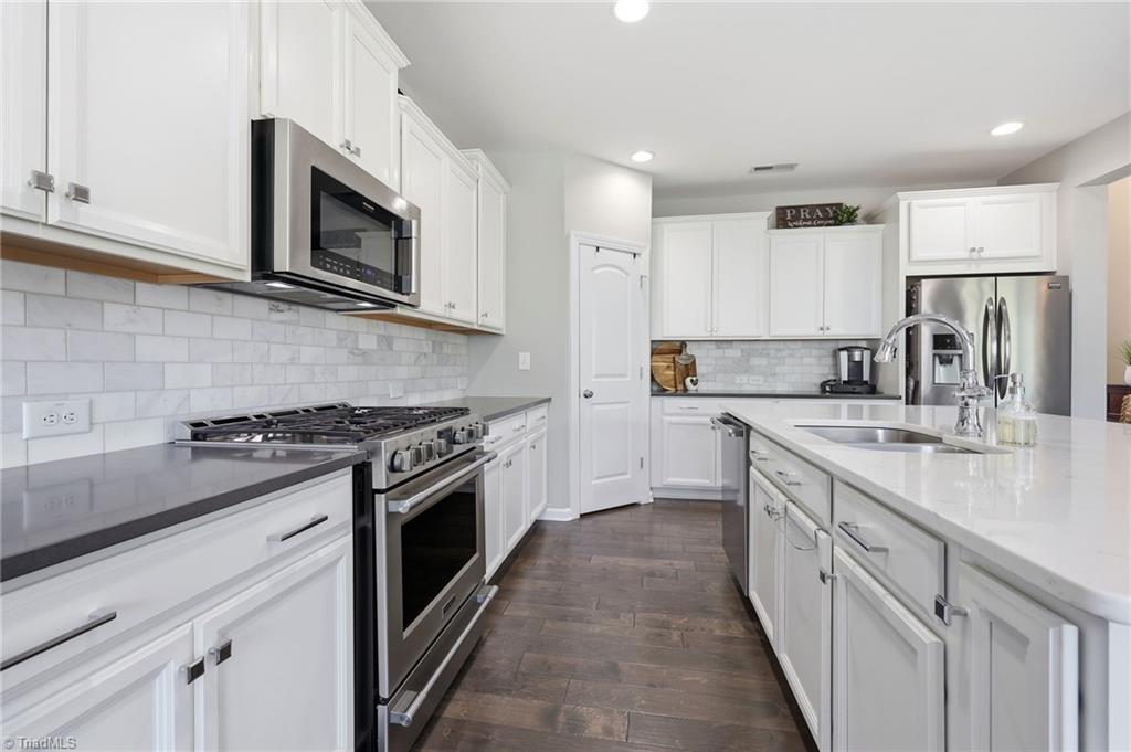 806 Blue Moon Court