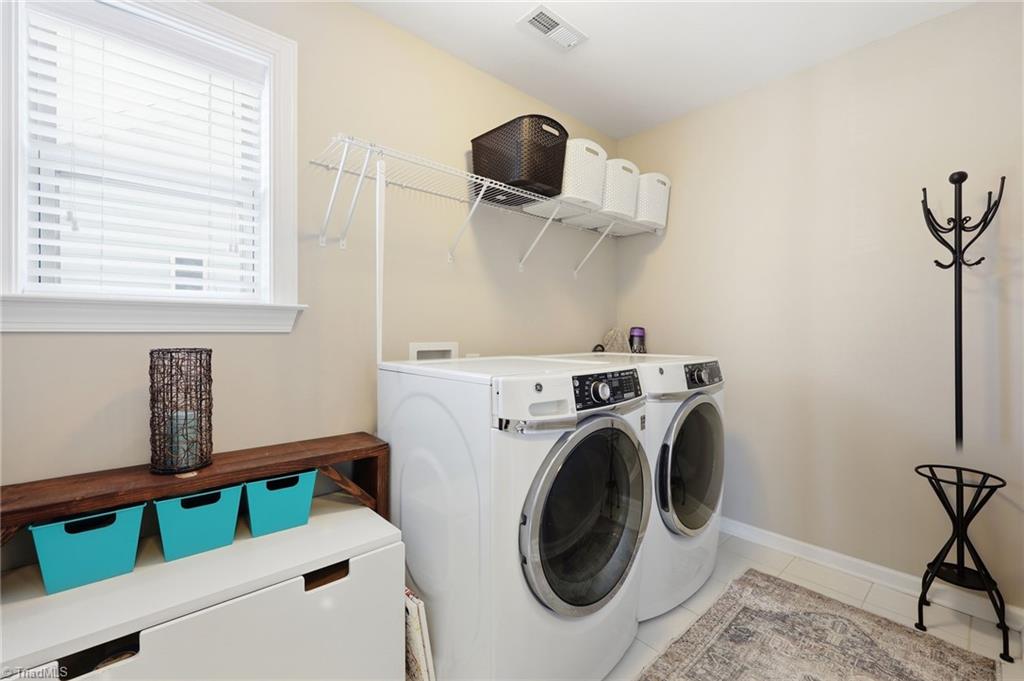 806 Blue Moon Court