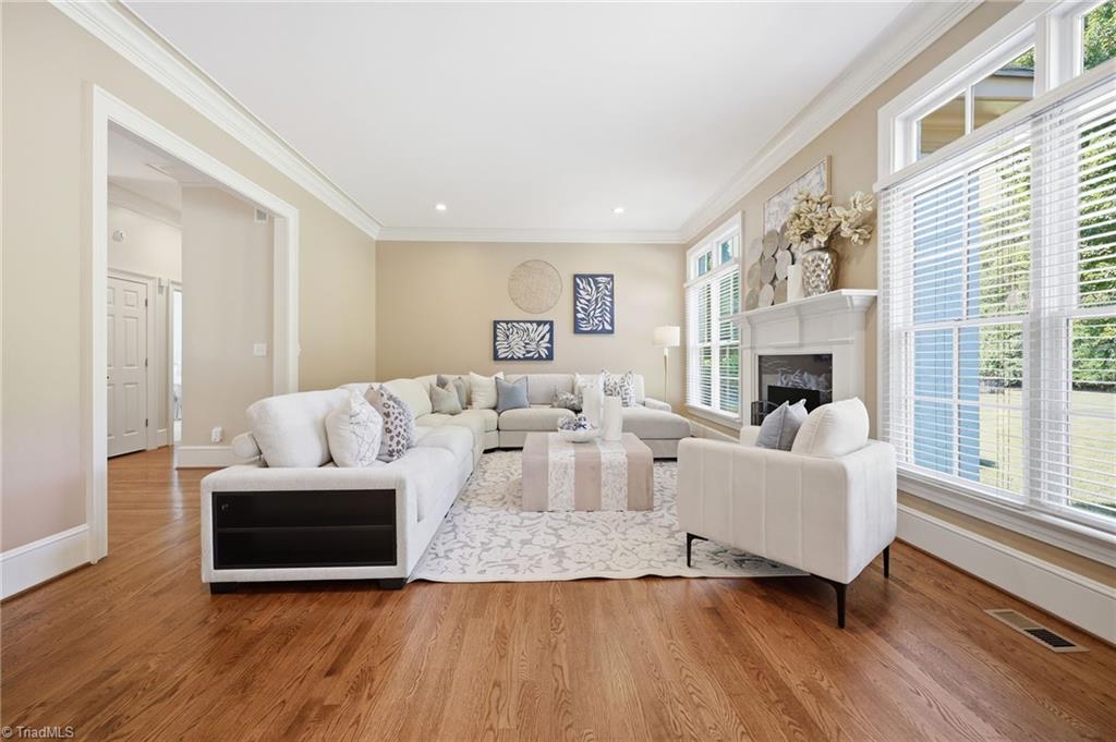 7203 Henson Farm Way