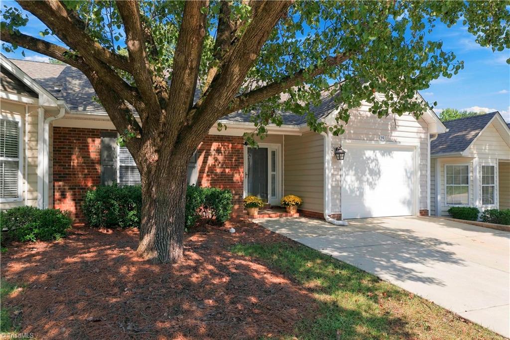 94 Mansfield Circle