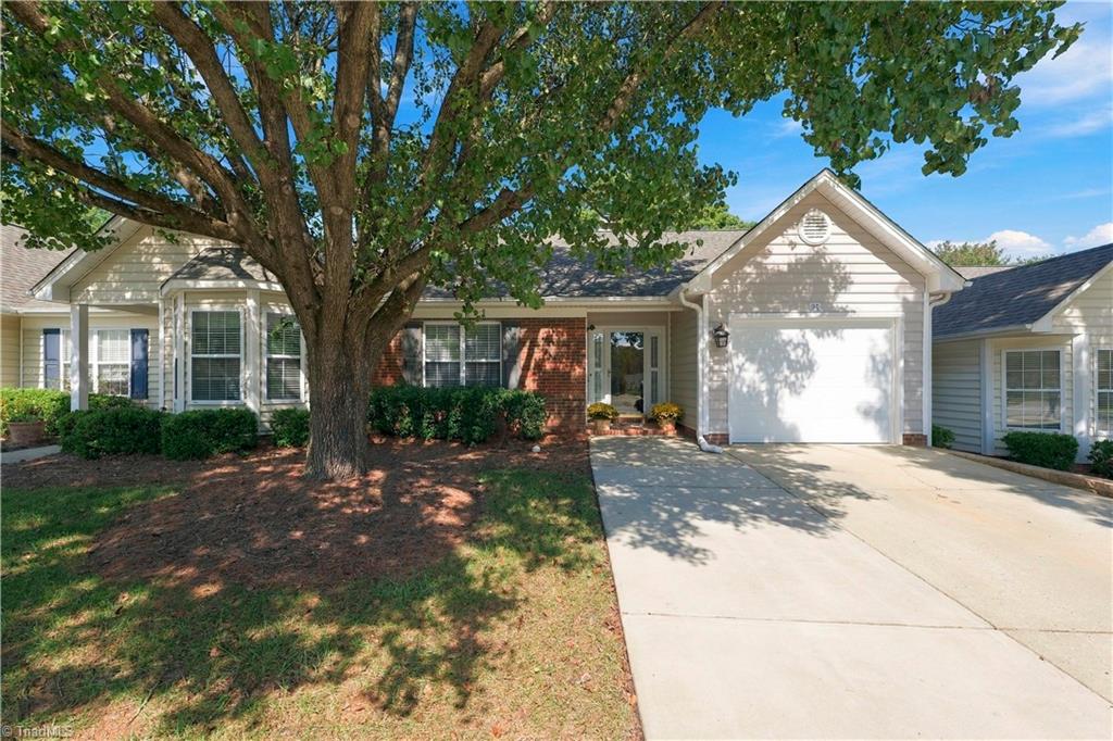 94 Mansfield Circle