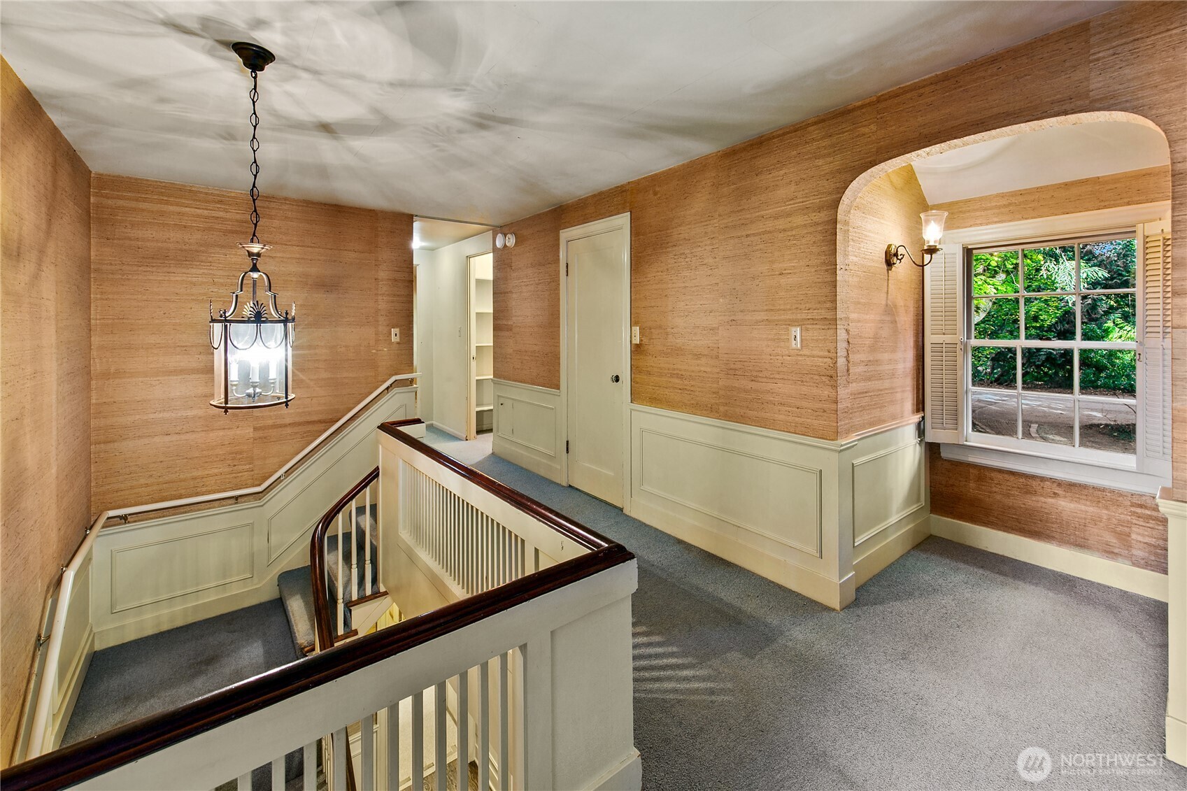 2425 Evergreen Point Road