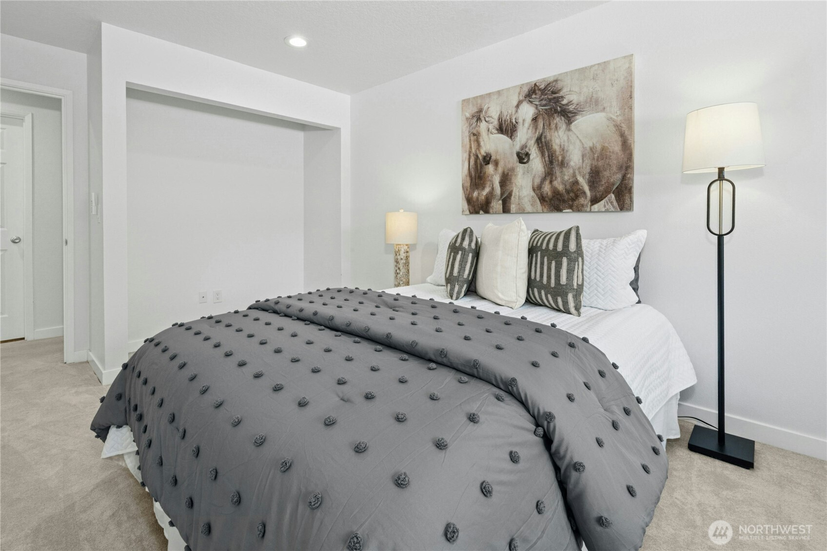 401 100th Avenue NE Unit: 208