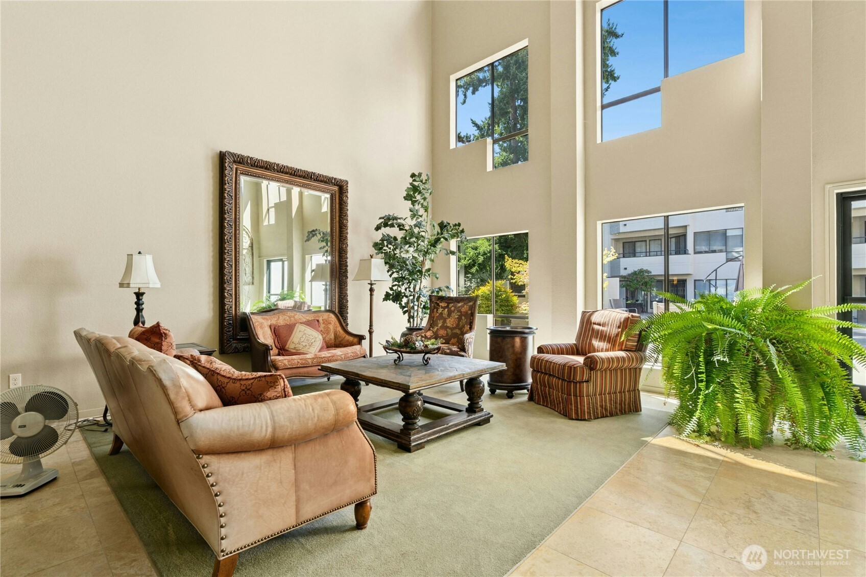 401 100th Avenue NE Unit: 208