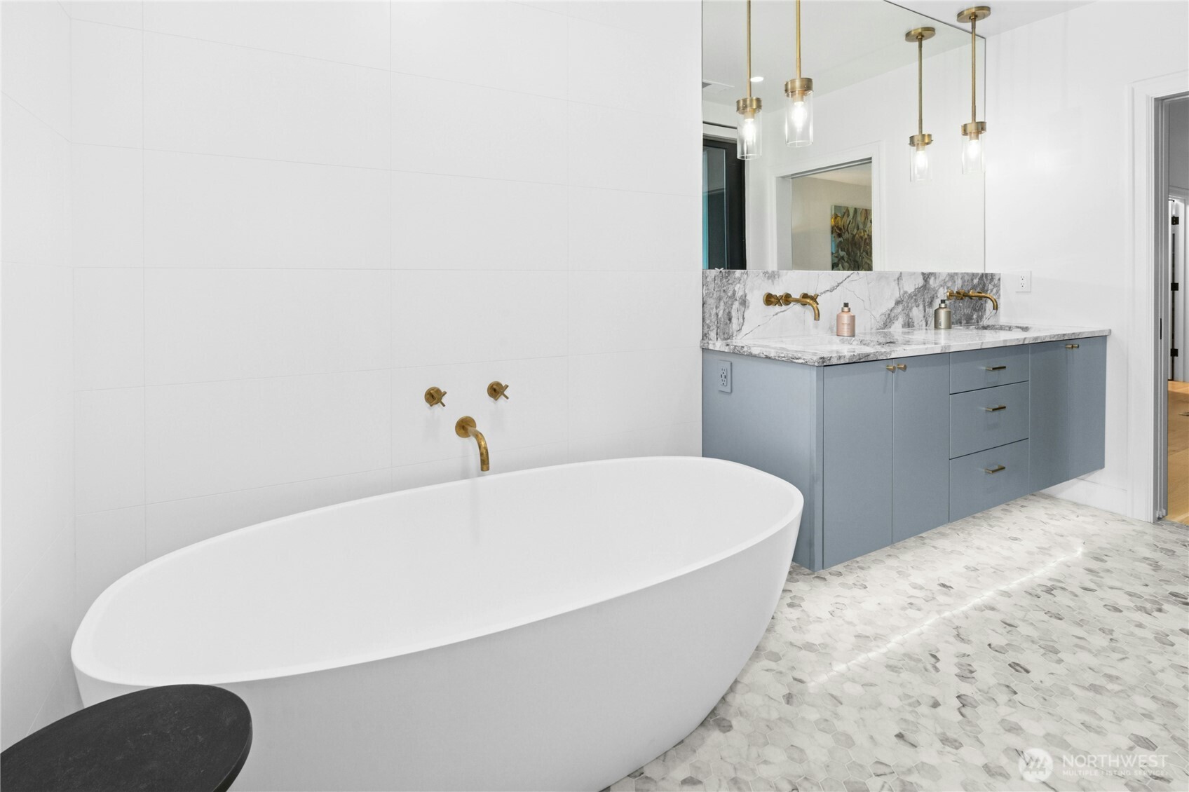 111 Lake Avenue W Unit: 102