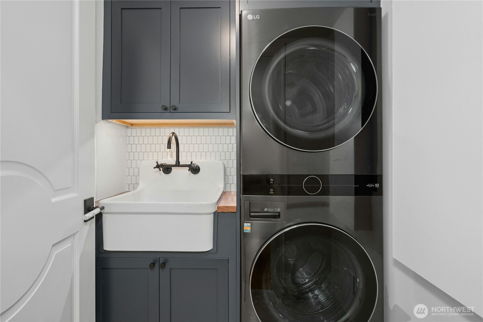 111 Lake Avenue W Unit: 102