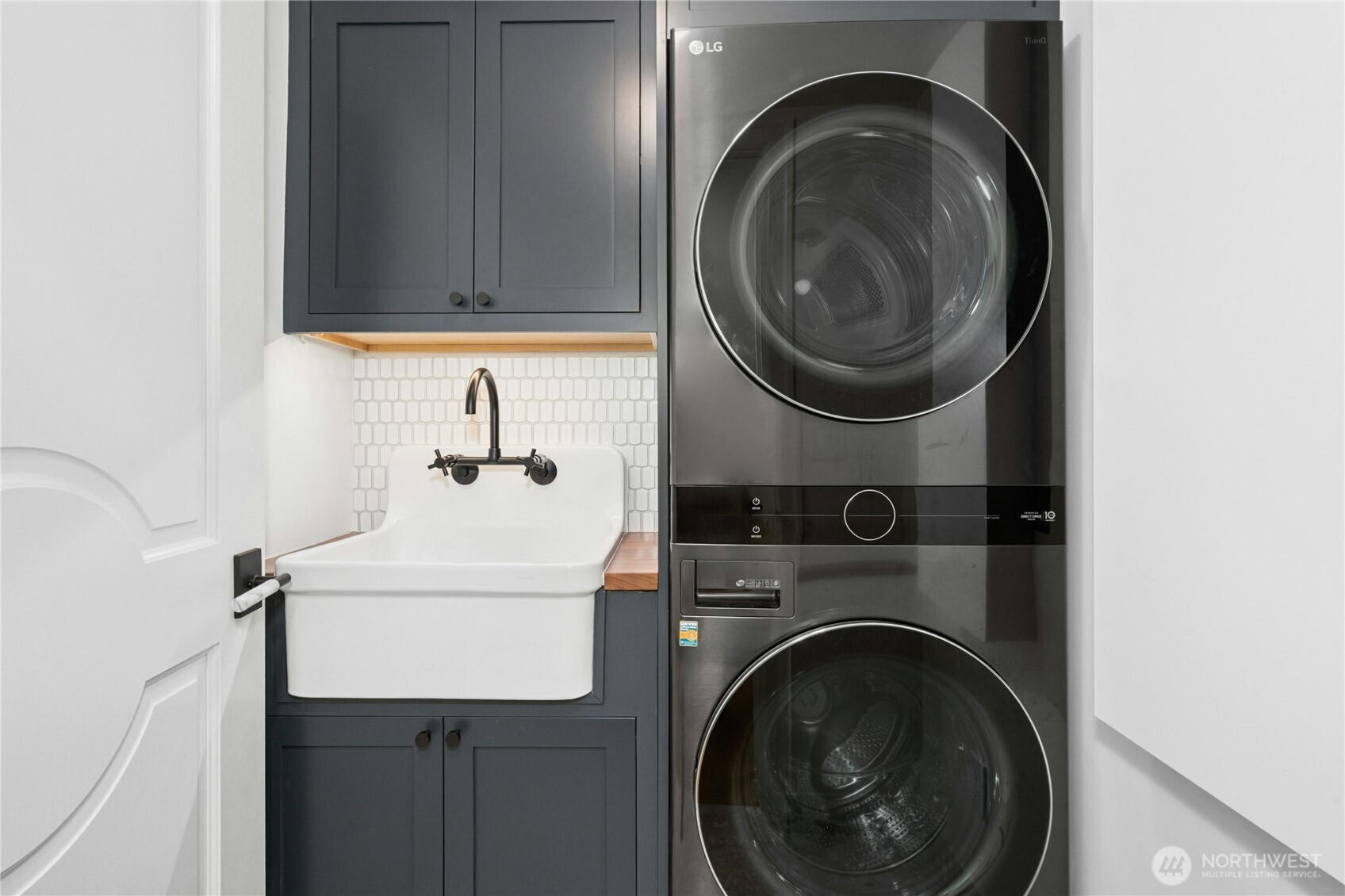 111 Lake Avenue W Unit: 102