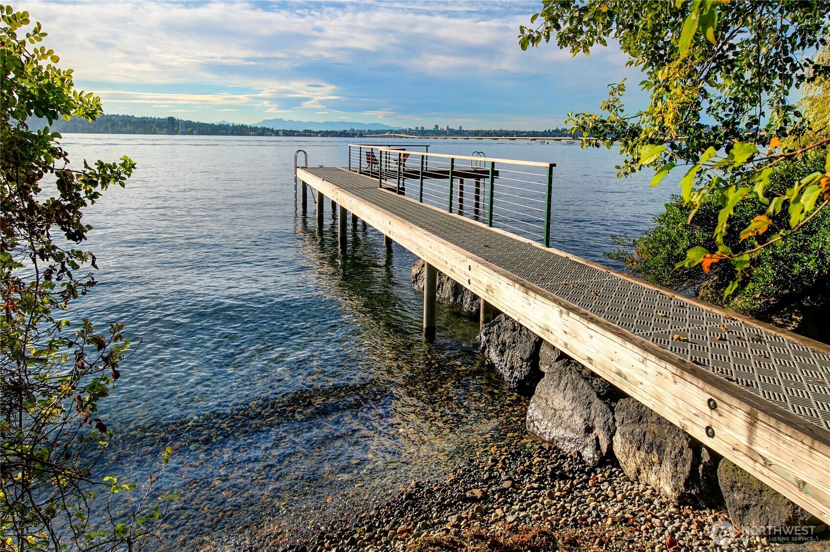 2425 Evergreen Point Road