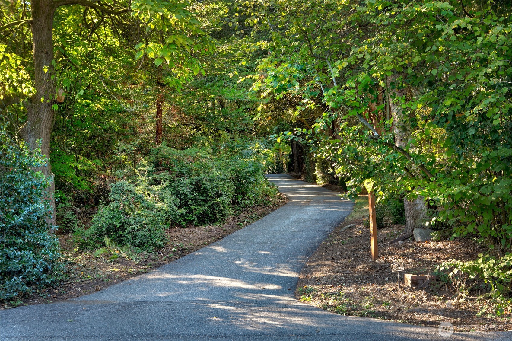 2425 Evergreen Point Road