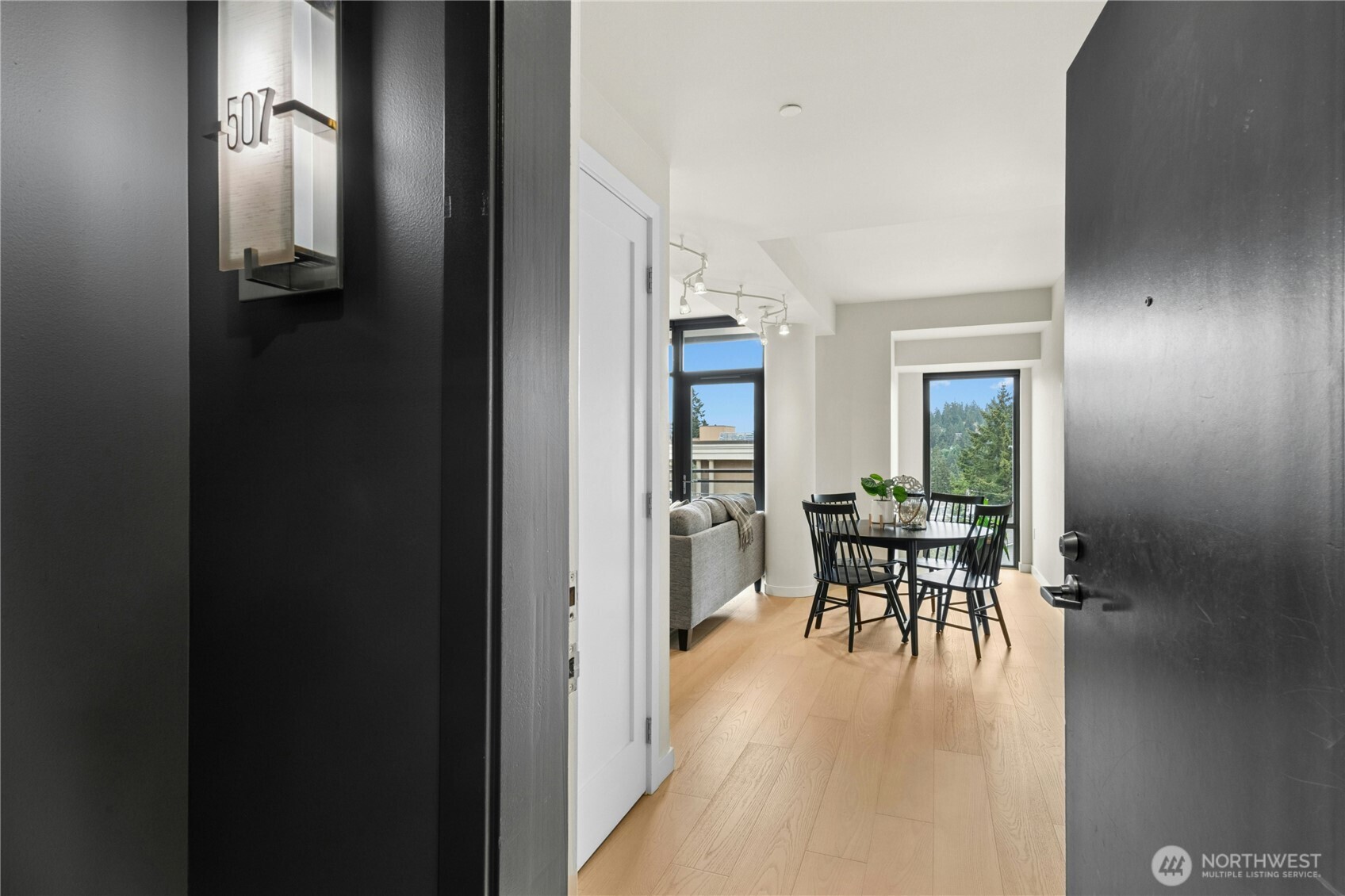 10000 Main Street Unit: 507