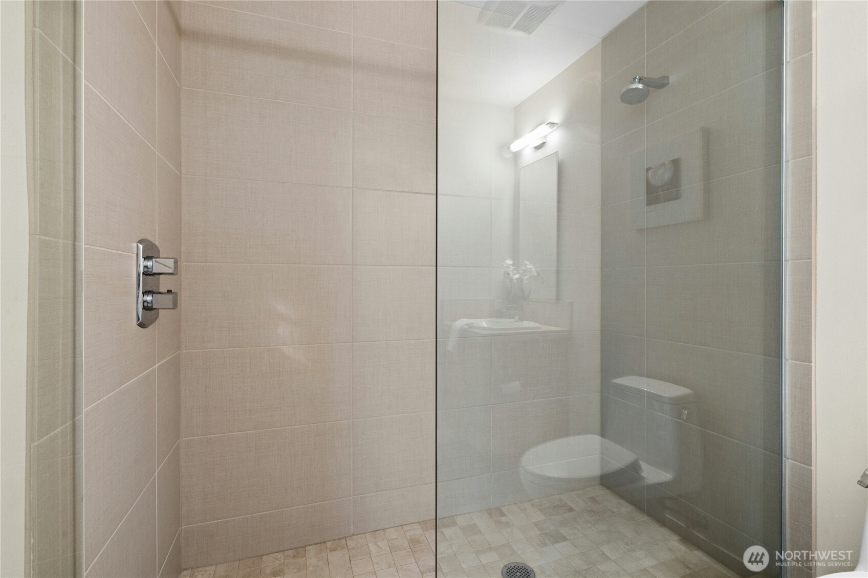 10000 Main Street Unit: 507