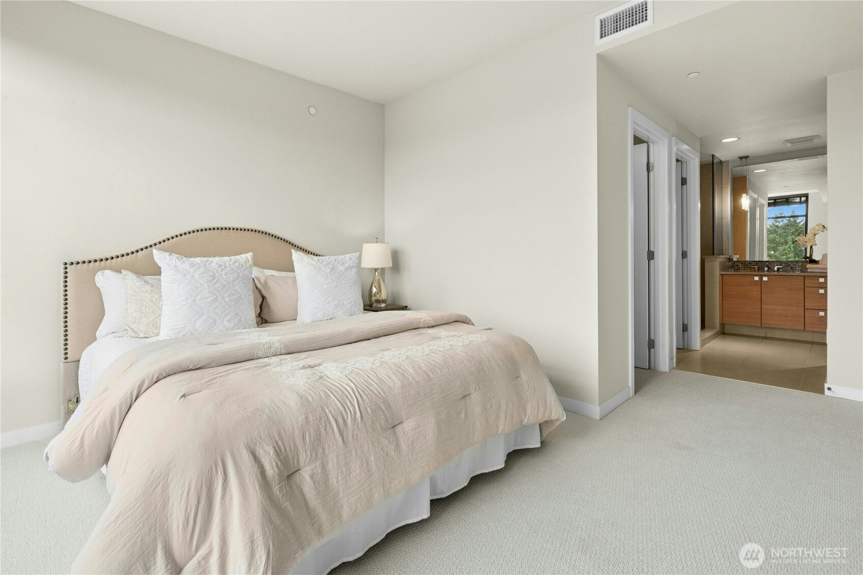10000 Main Street Unit: 507