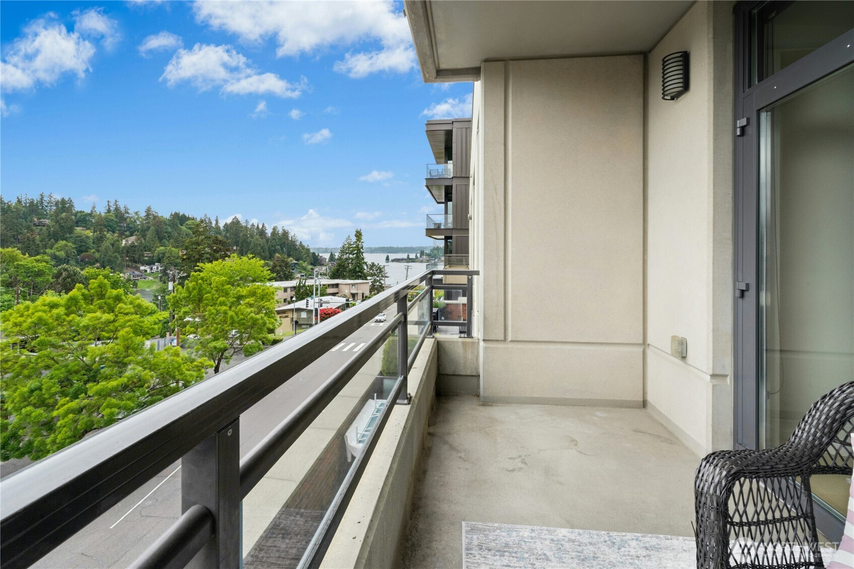 10000 Main Street Unit: 507