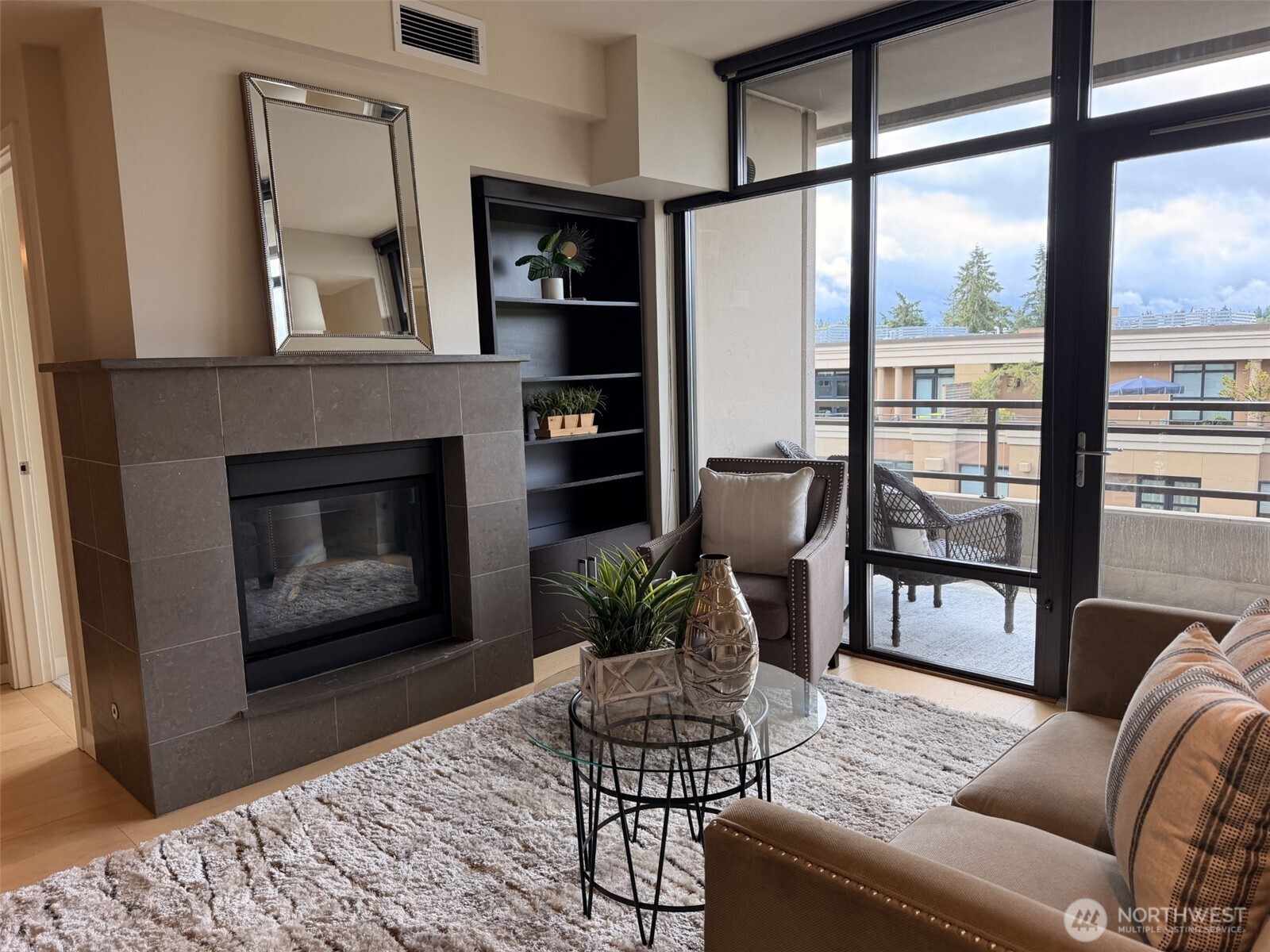 10000 Main Street Unit: 507
