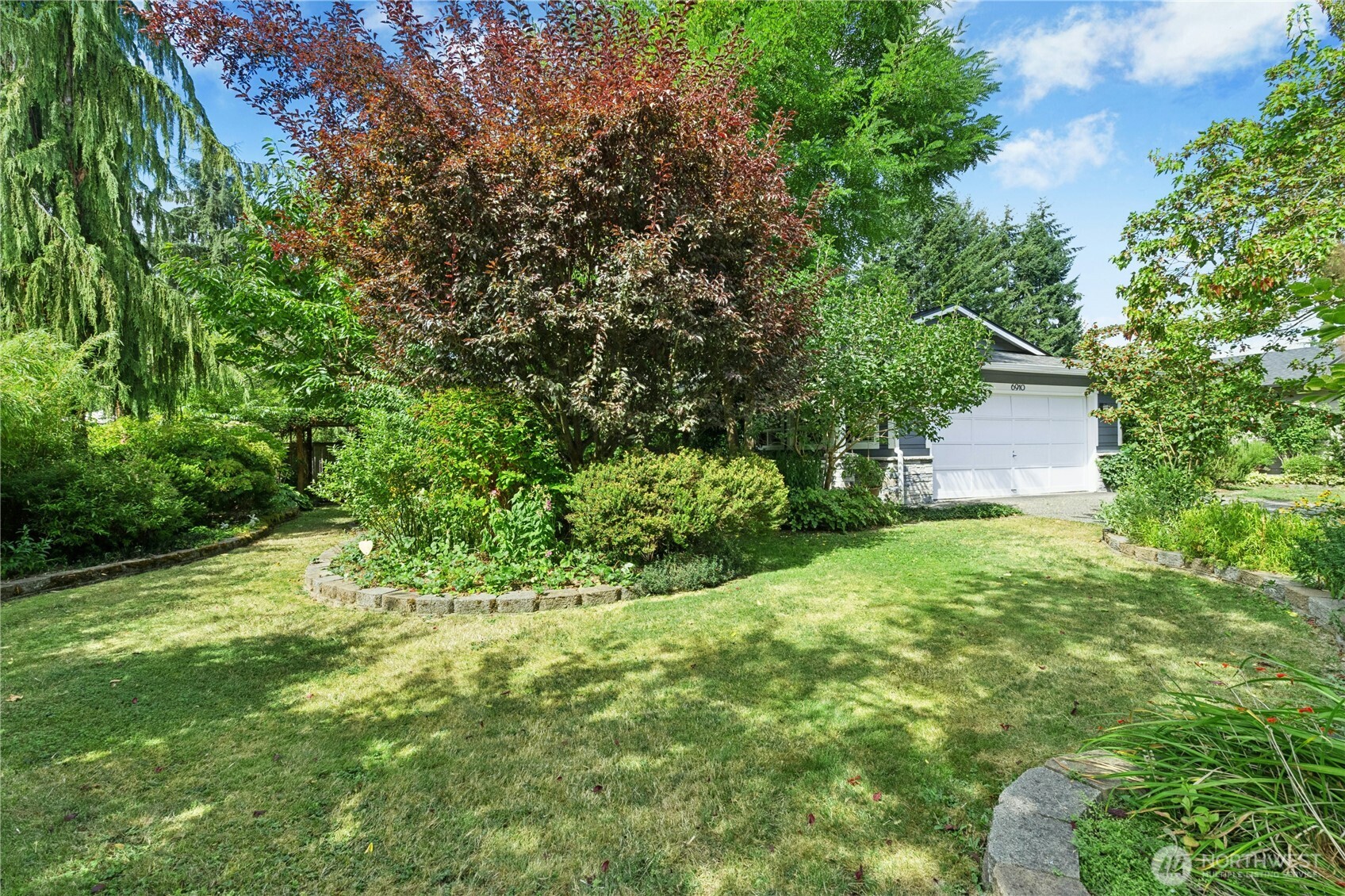 6910 62nd Drive NE