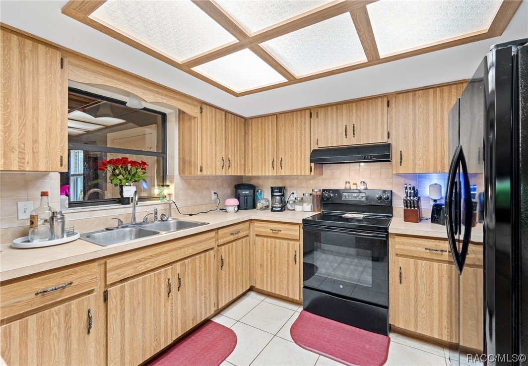 5835 W Allspice Place