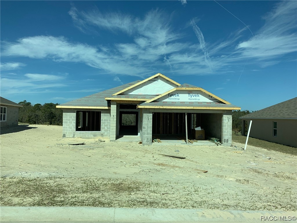 409 W Twisted Oaks Drive